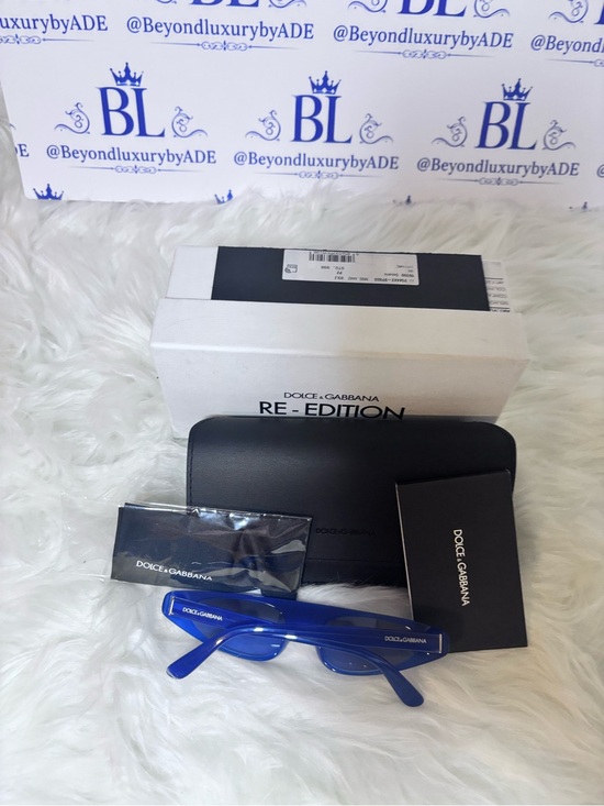Authentic new with tags Dolce & Gabbana Blue Cat-Eye Sunglasses main image 7